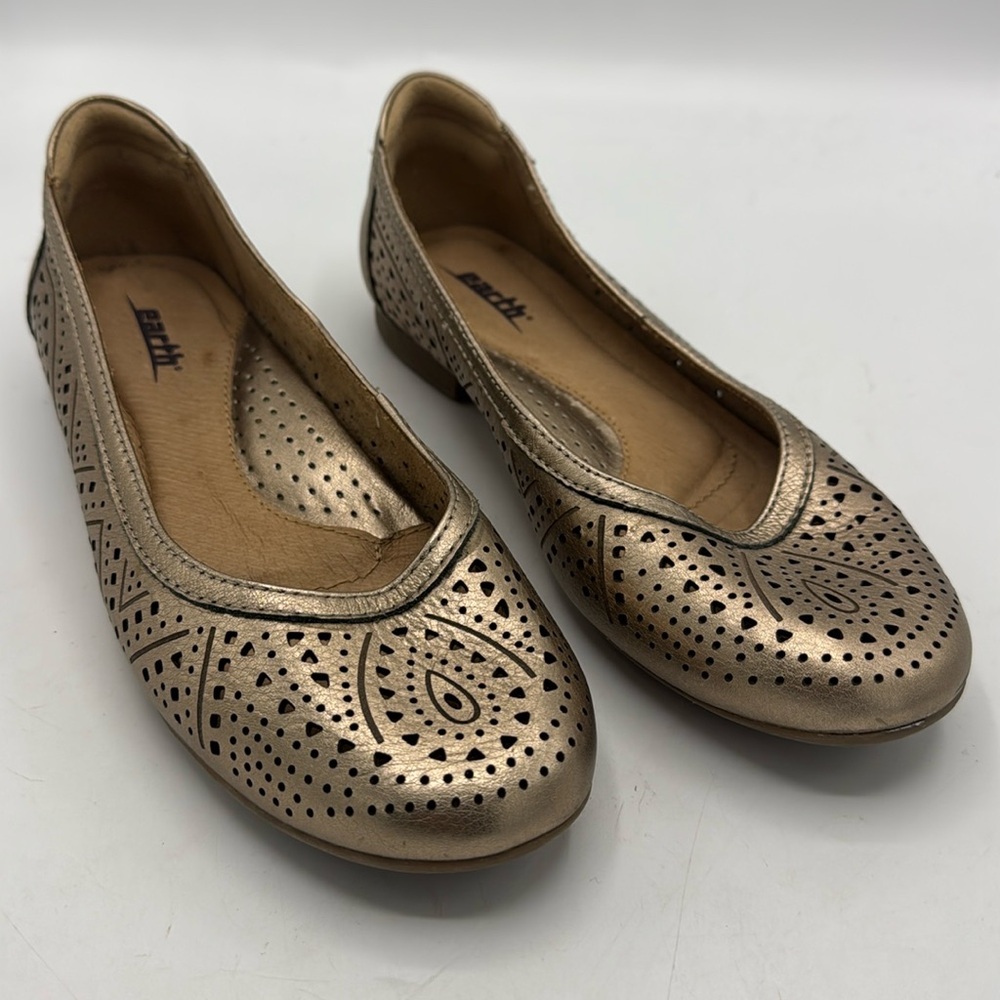 EARTH SLIP ON LEATHER UPPER ROYALE CHAMPAGNE FLAT